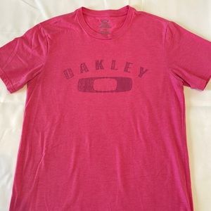 Oakley Casual pink tee!